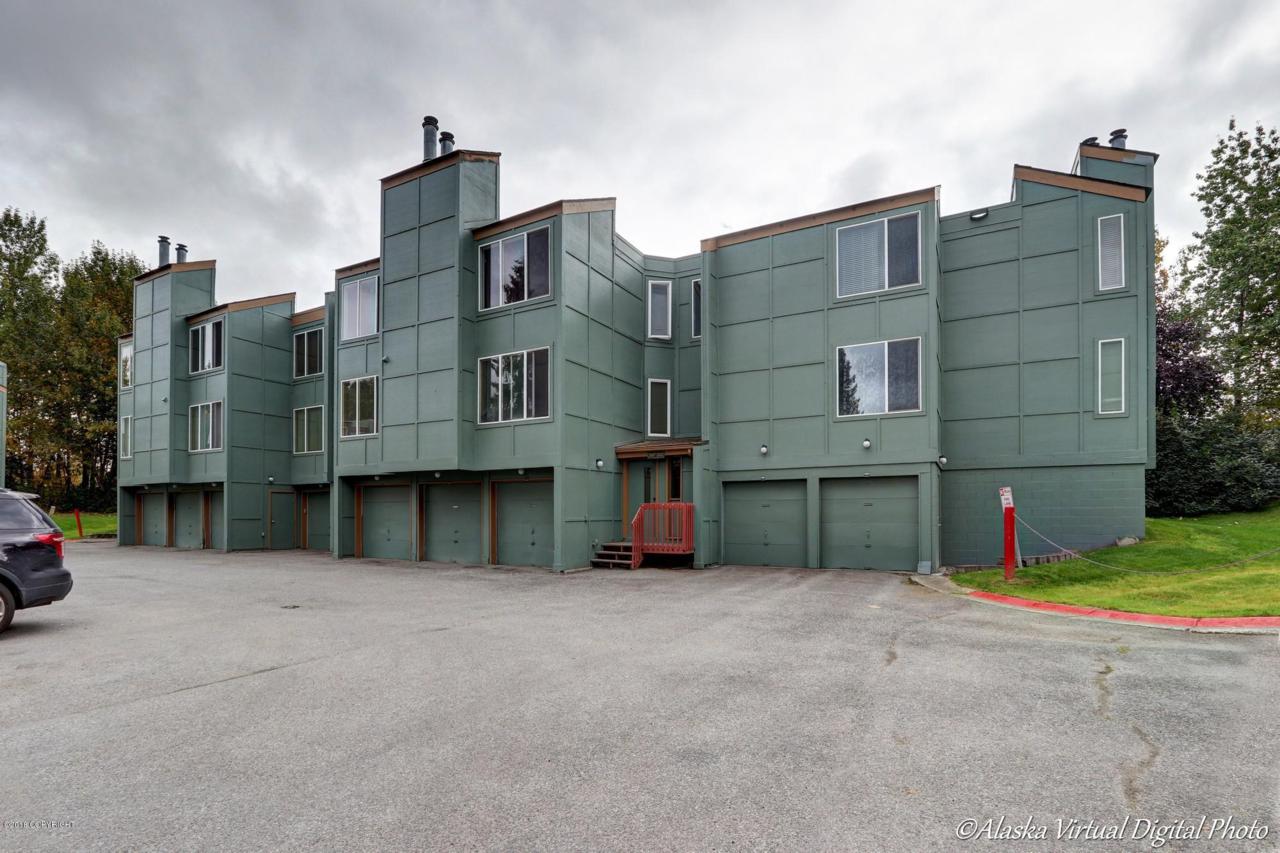 212 Sweetgale Court - Photo 1