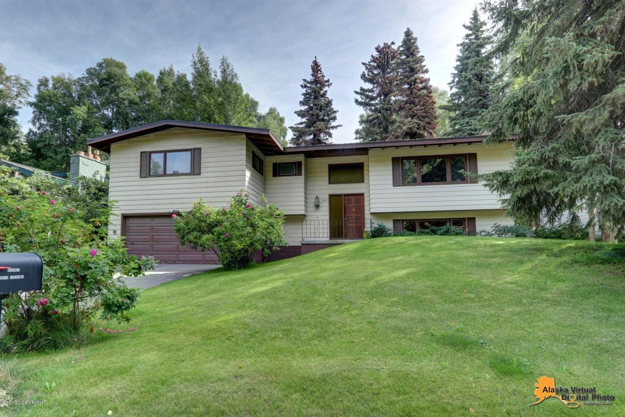 3819 Locarno Drive - Photo 1