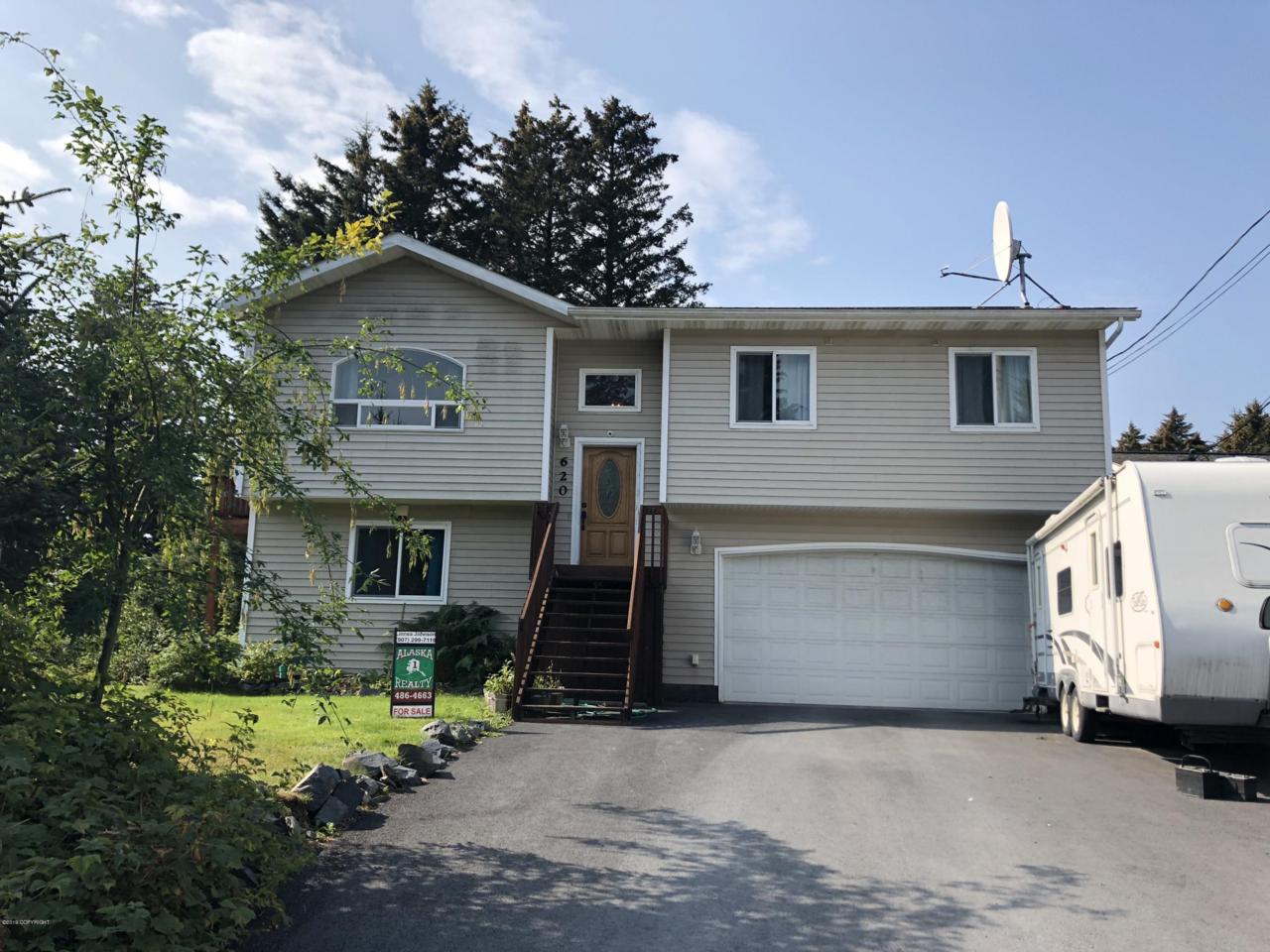 620 Perez Way - Photo 1