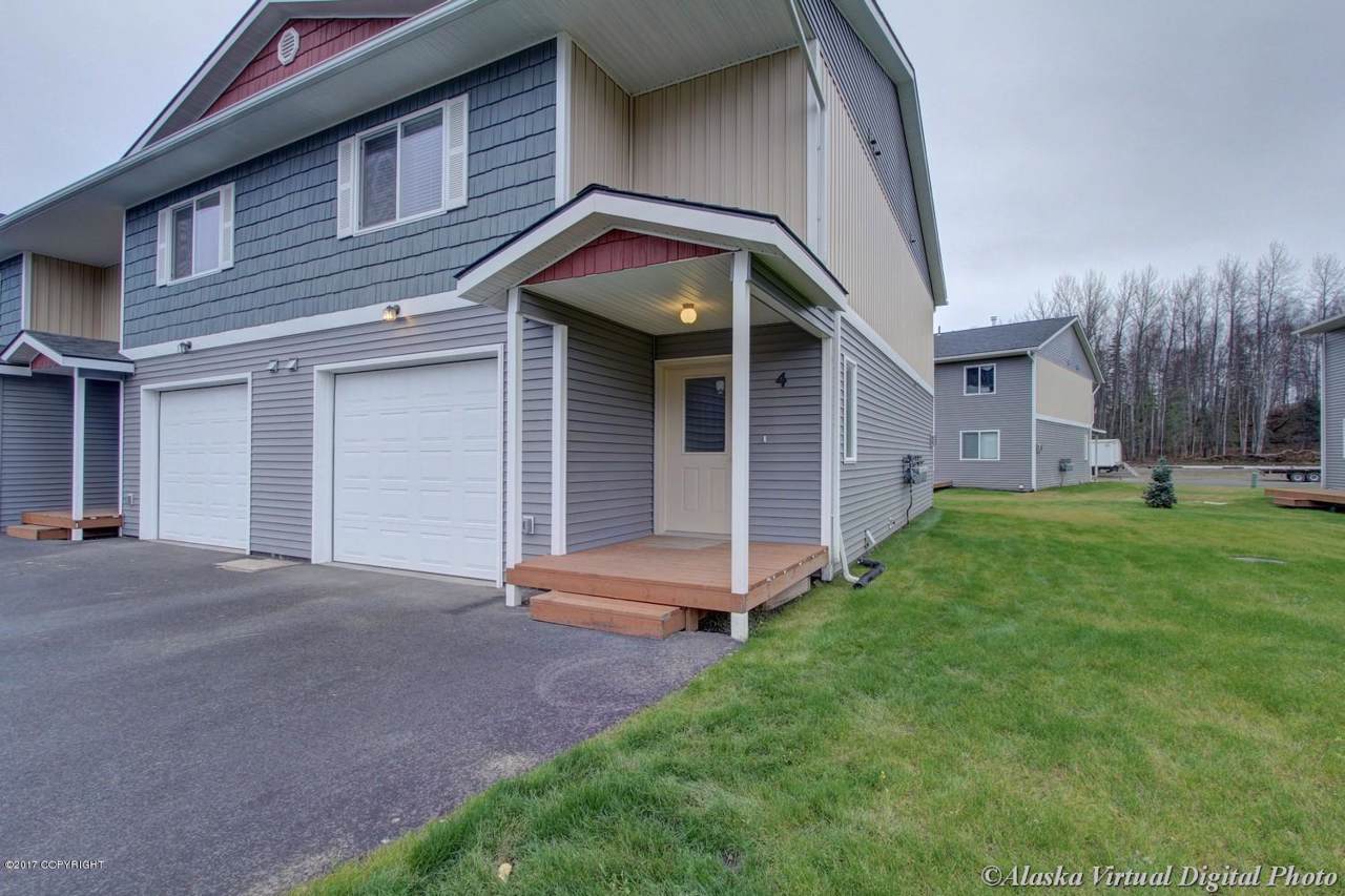 1600 Kinzi Circle - Photo 1
