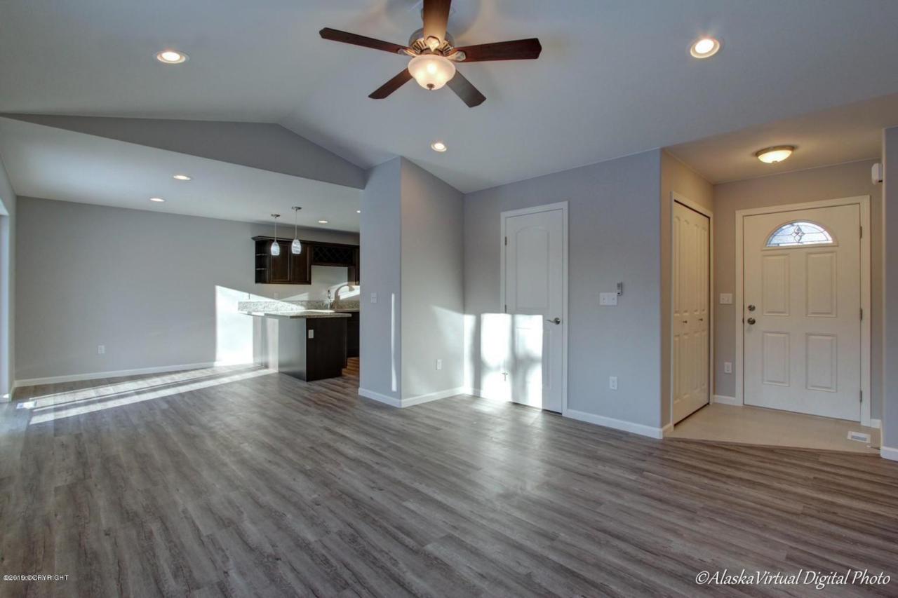 645 Holiday Drive - Photo 1