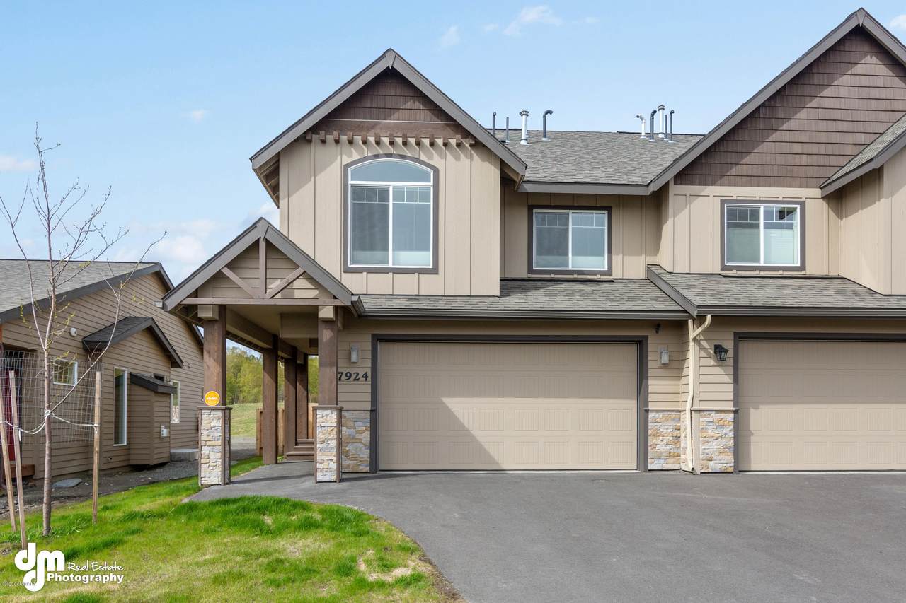 7924 Gate Creek Drive - Photo 1
