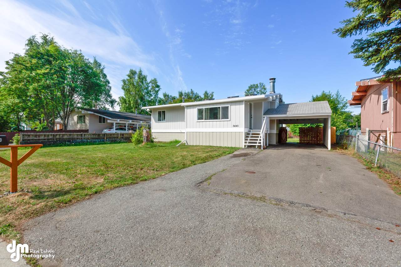 3440 Tanglewood Place - Photo 1