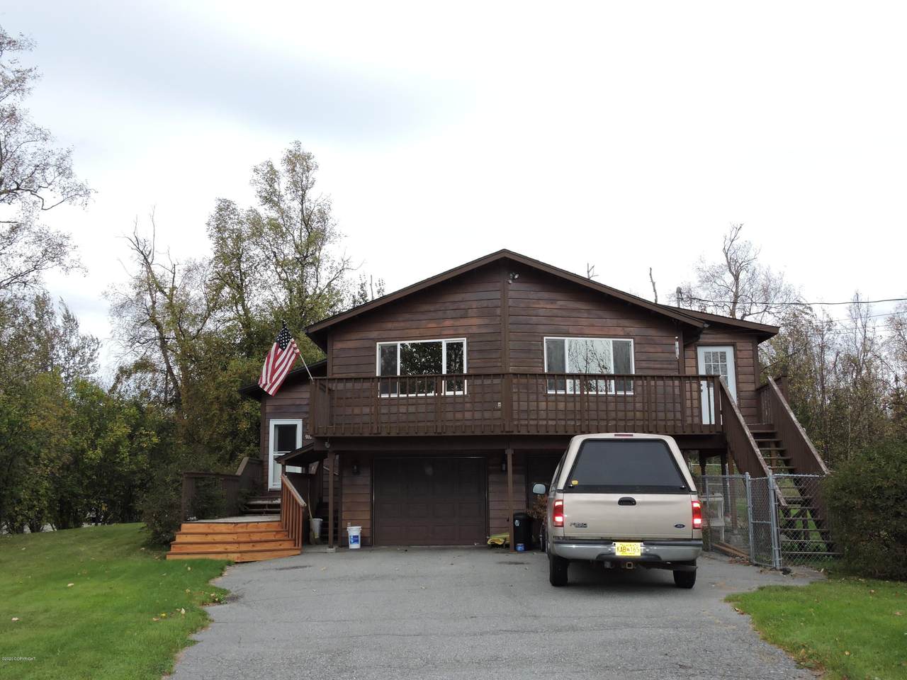 901 Shenandoah Drive - Photo 1