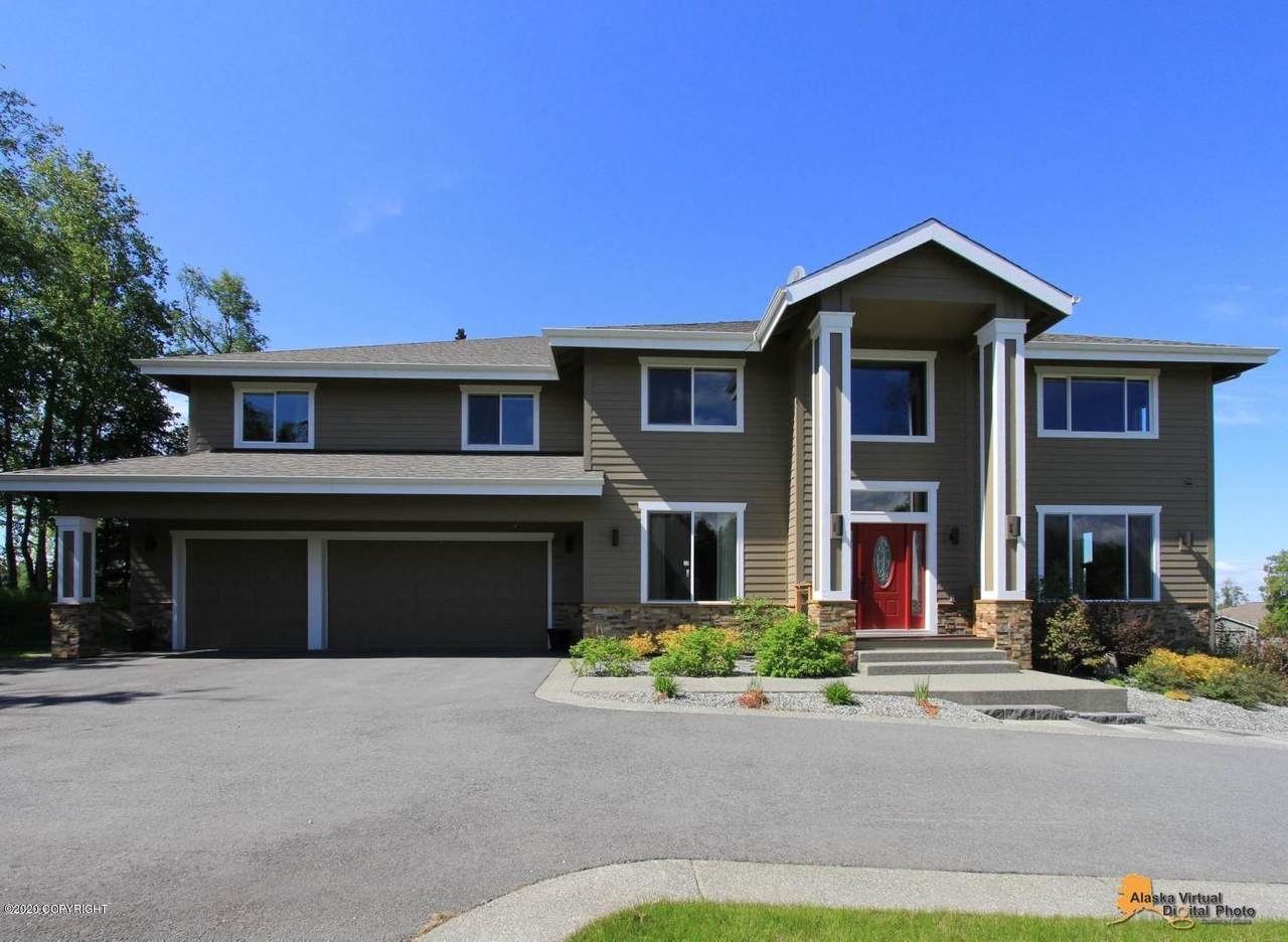 5796 Heritage Heights Drive - Photo 1