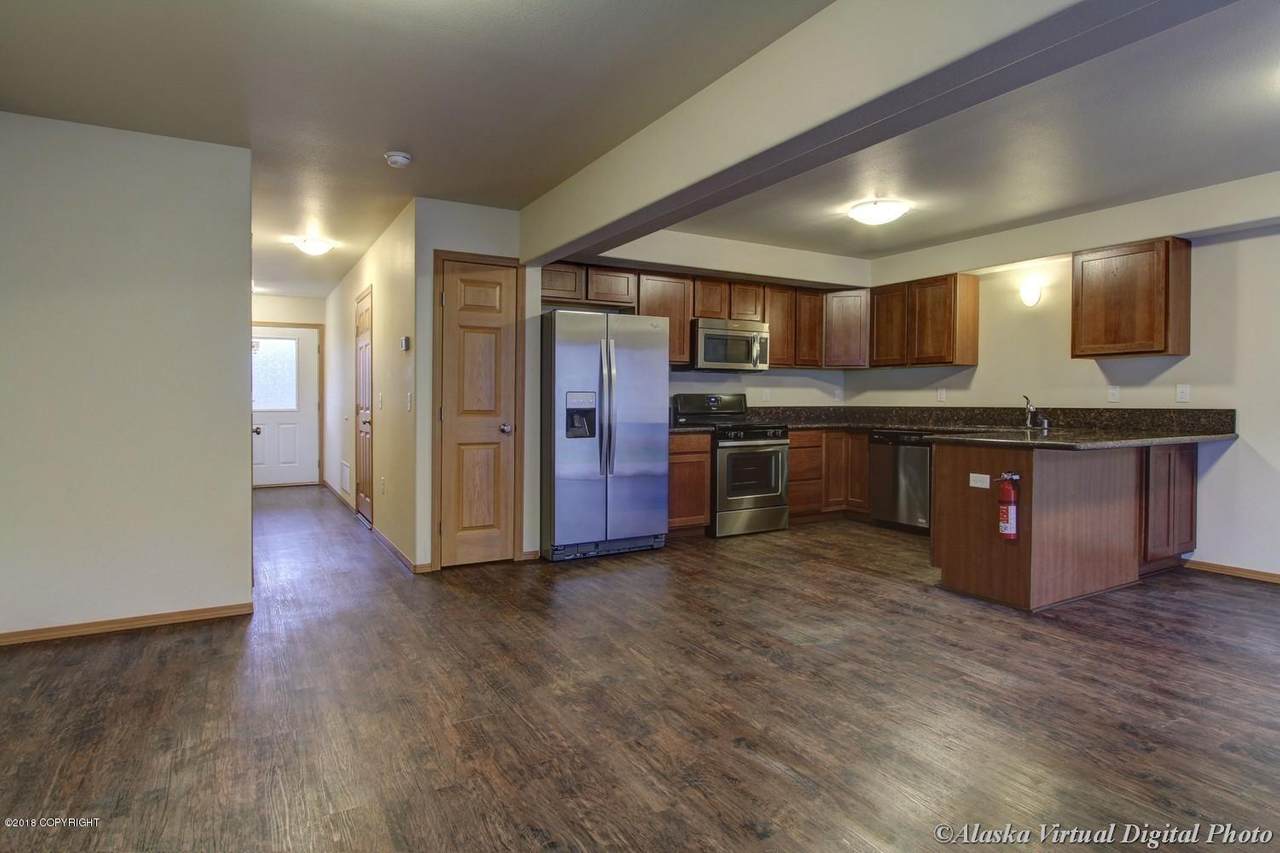 1605 Kinzi Circle - Photo 1