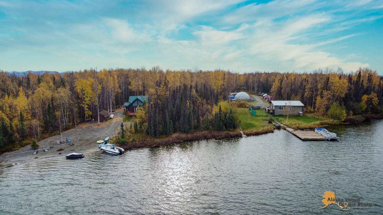 8721 Skyview Drive - Photo 1