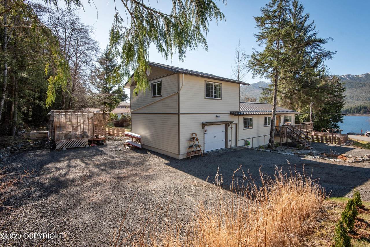 5184 Shoreline Drive - Photo 1