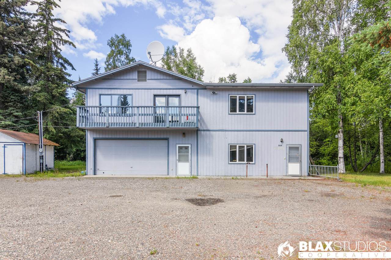 2029/2037 Marble Court - Photo 1