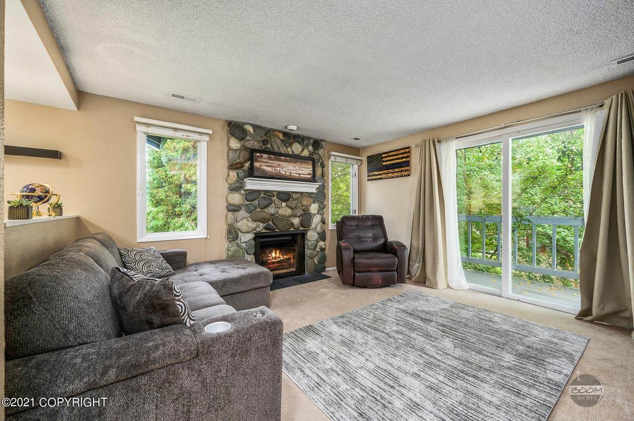 10283 Jamestown Drive - Photo 1