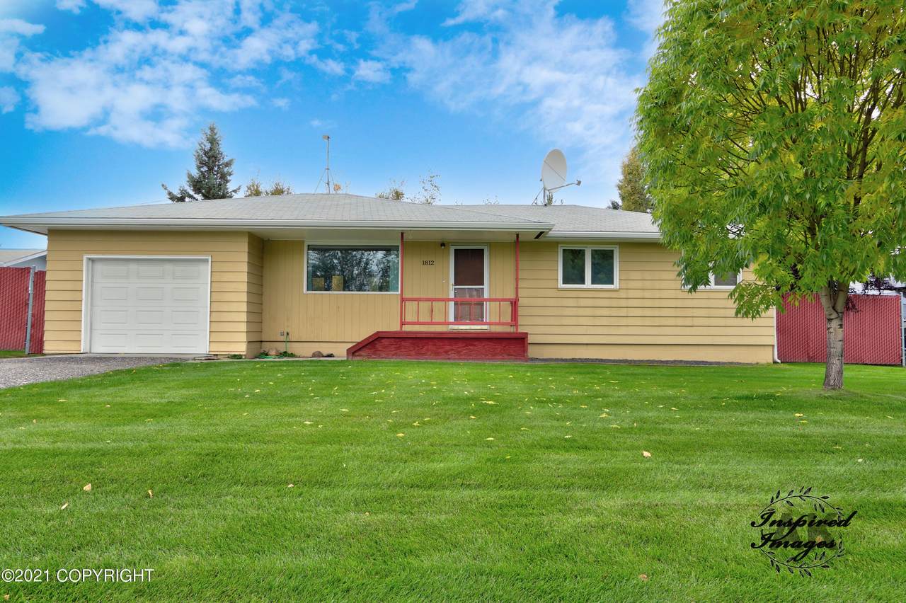 1812 Hilton Avenue - Photo 1