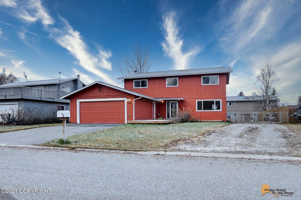 1910 Greendale Drive - Photo 1