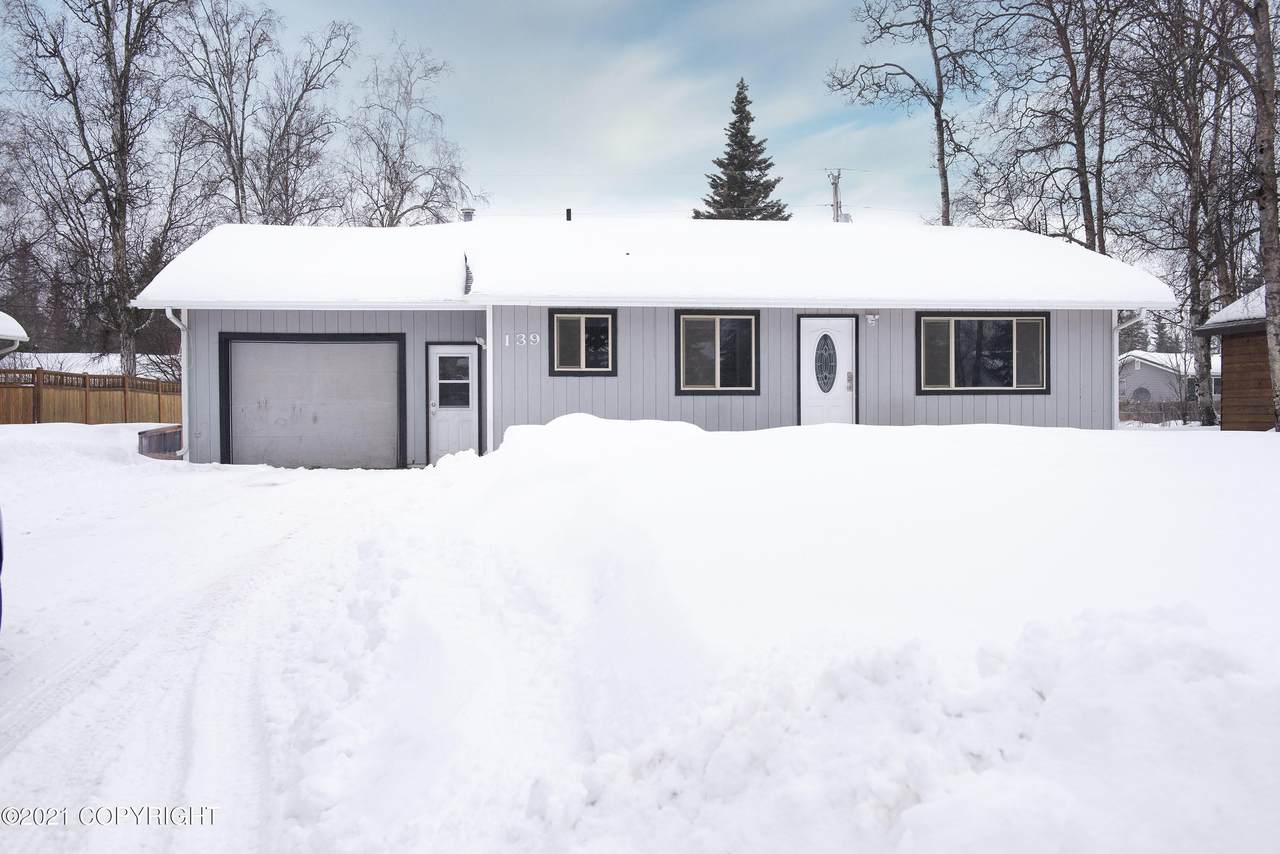 139 Parkwood Street - Photo 1