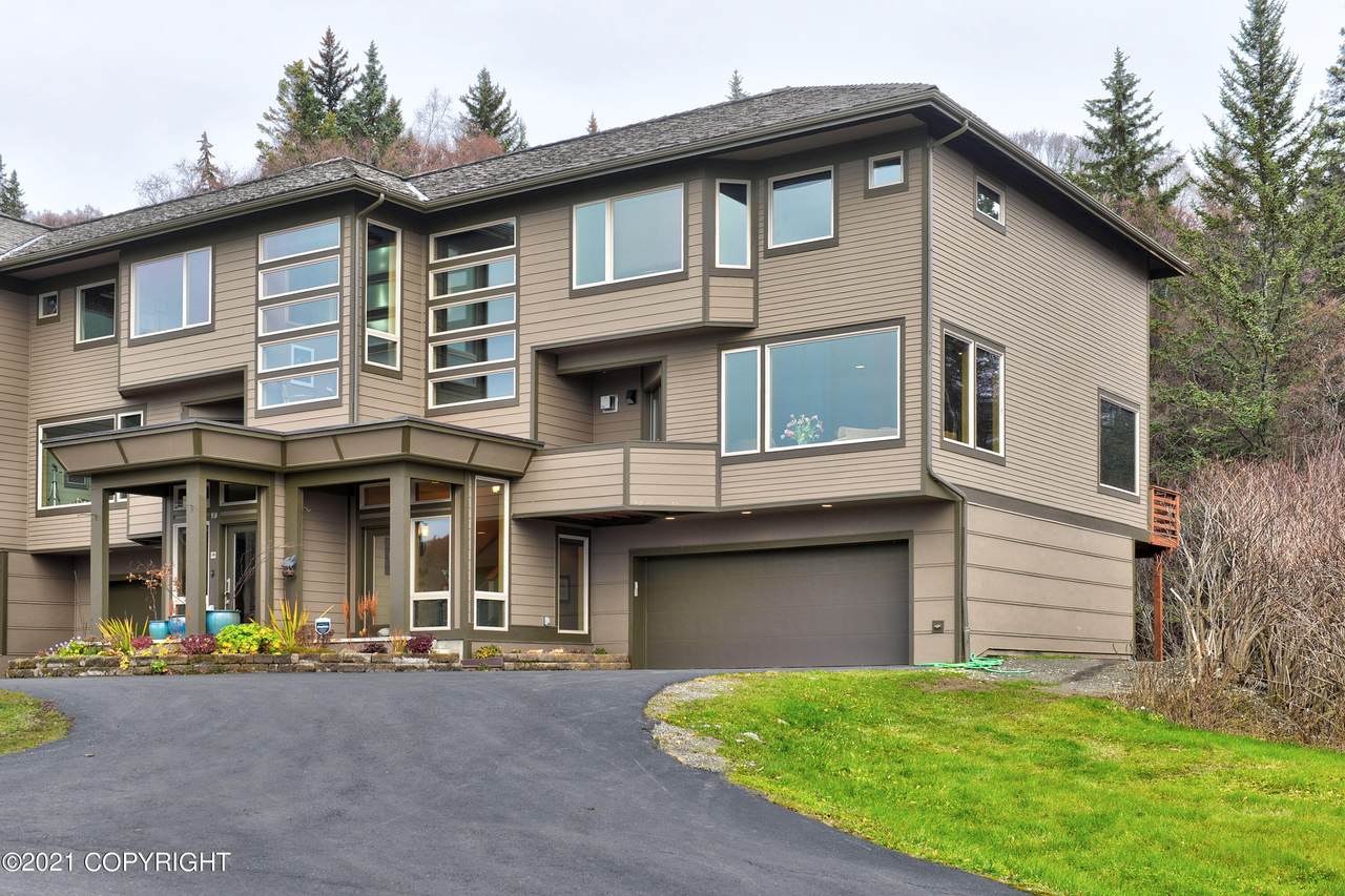 932 Quiet Creek Drive - Photo 1