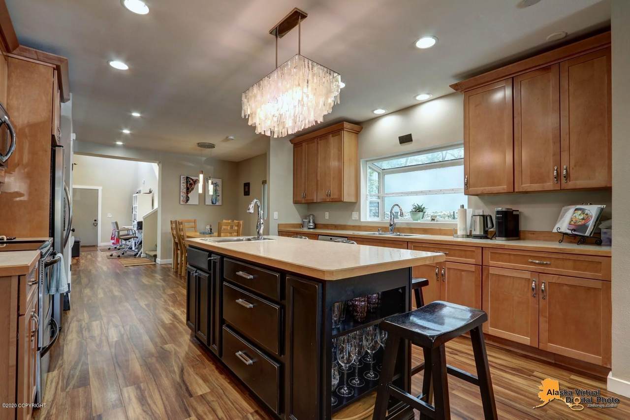 1004 11th Avenue - Photo 1