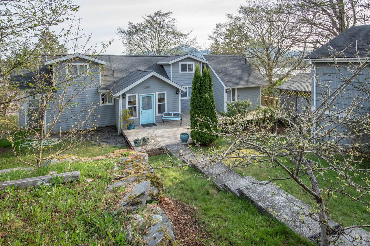 2701 Third Avenue - Photo 1
