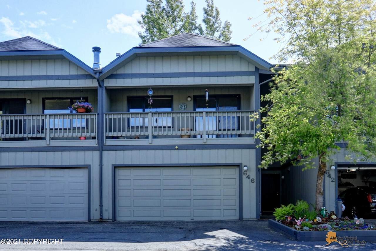 646 King Arthur Circle - Photo 1