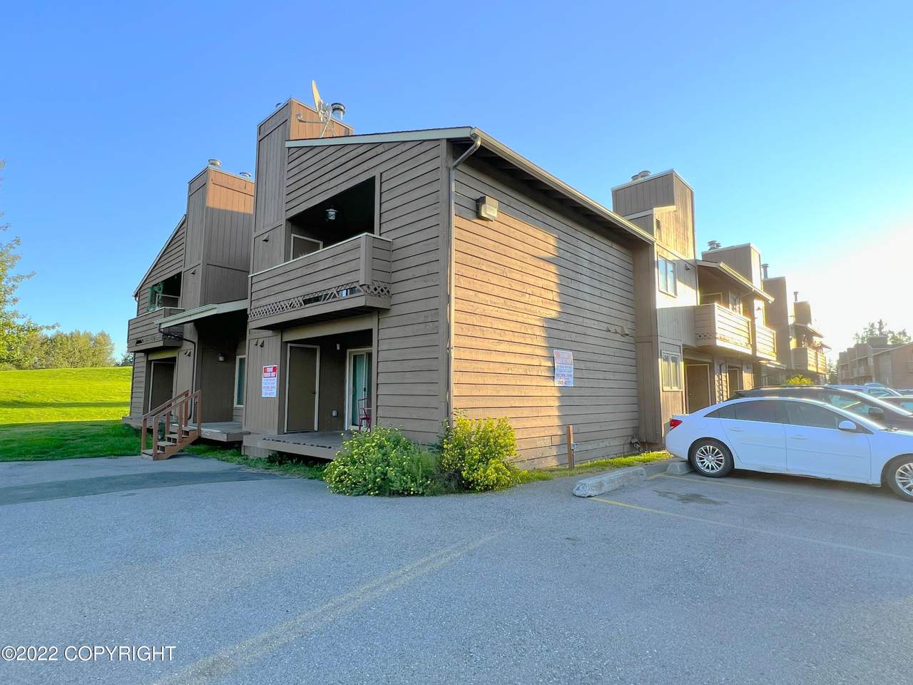 2100 Minerva Way - Photo 1