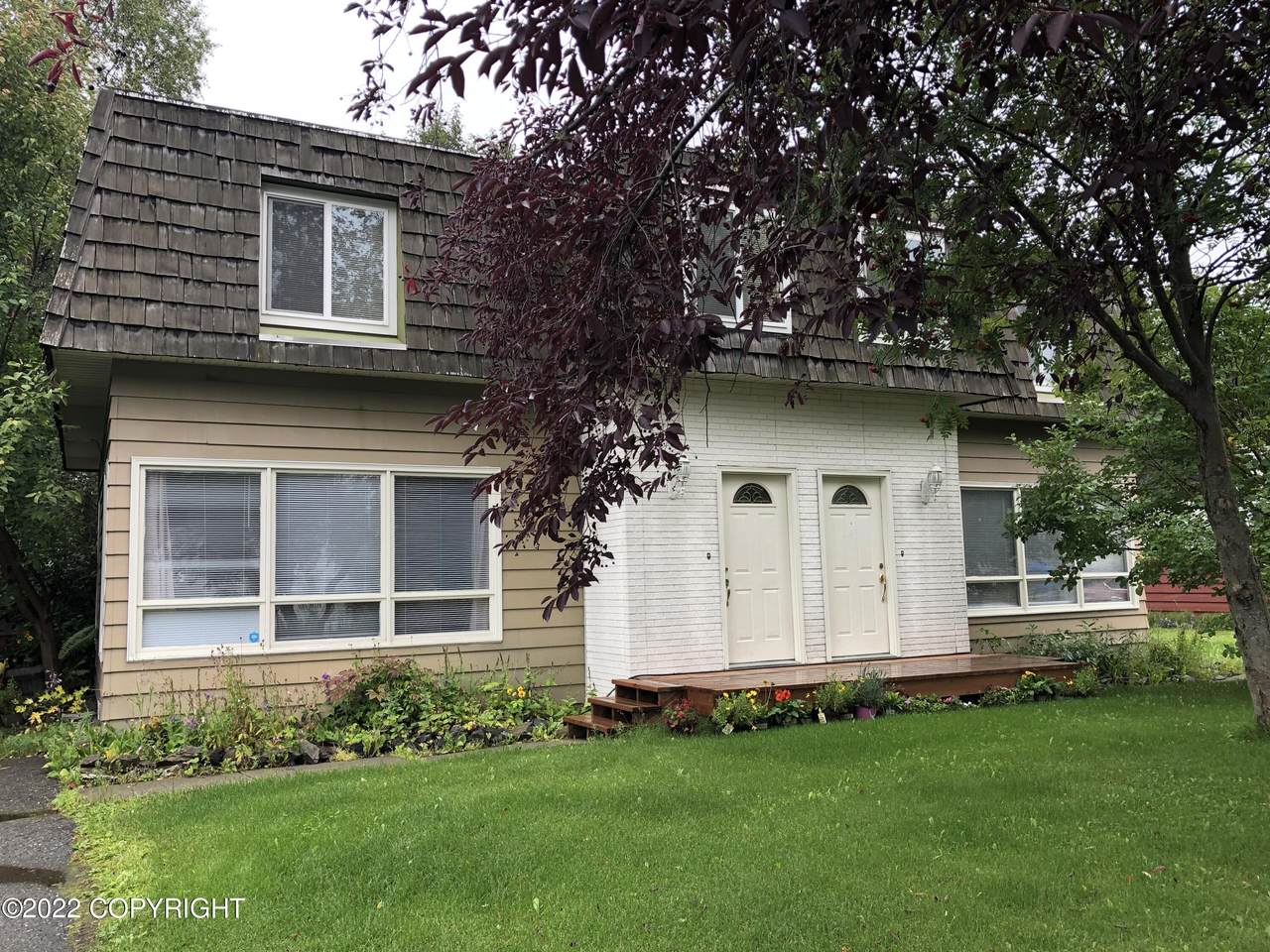 6921 Colonial Court - Photo 1