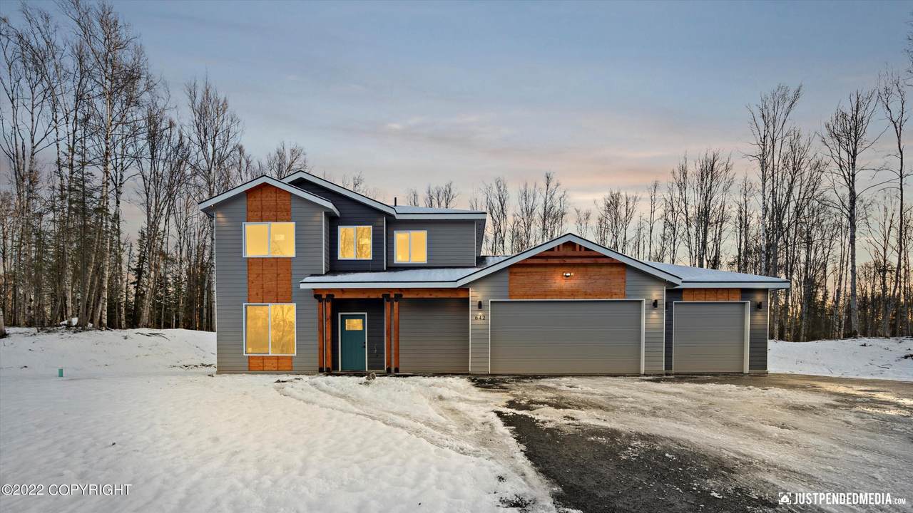642 Birdnest Drive - Photo 1