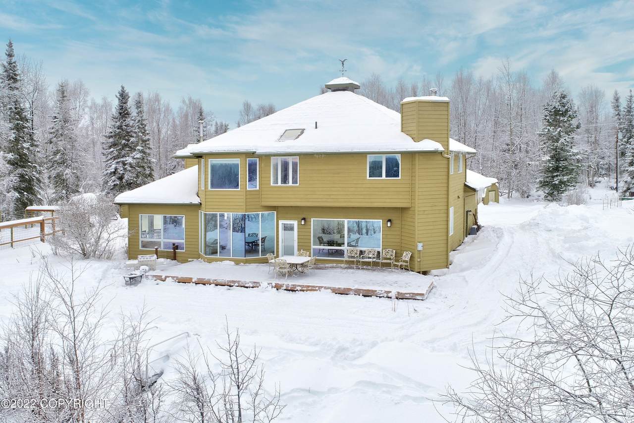 446 Endicott Drive - Photo 1
