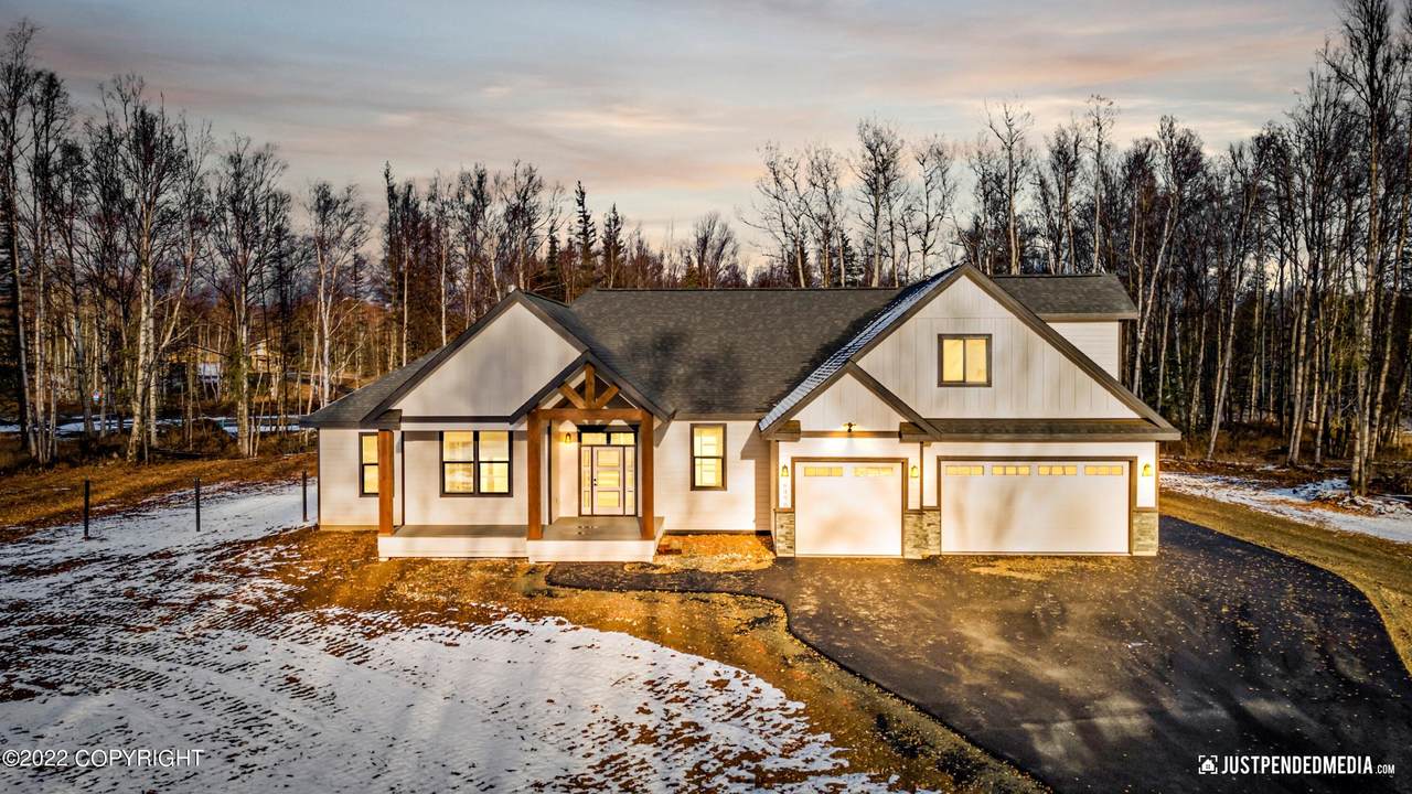 8967 Wolf Creek Road - Photo 1