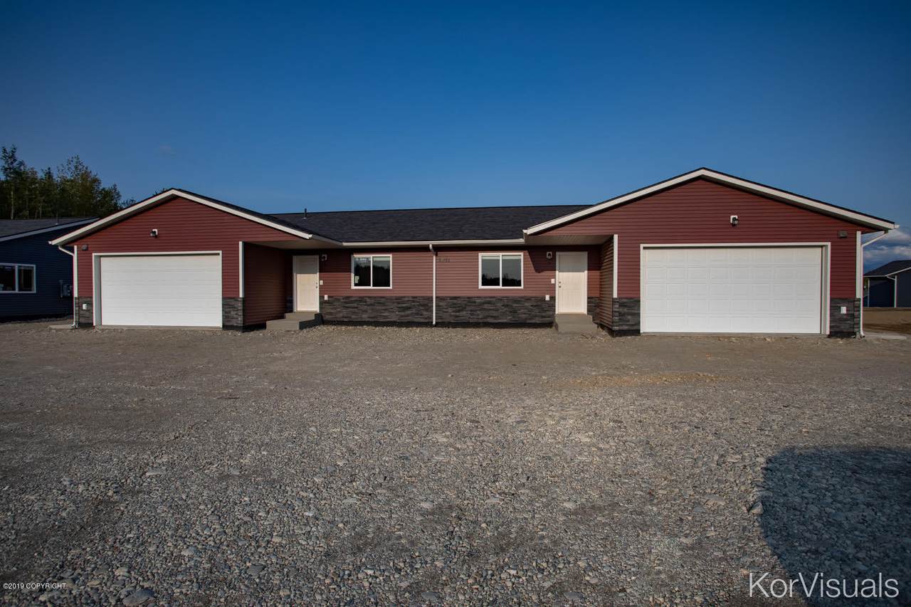 1591 Lucas Circle - Photo 1