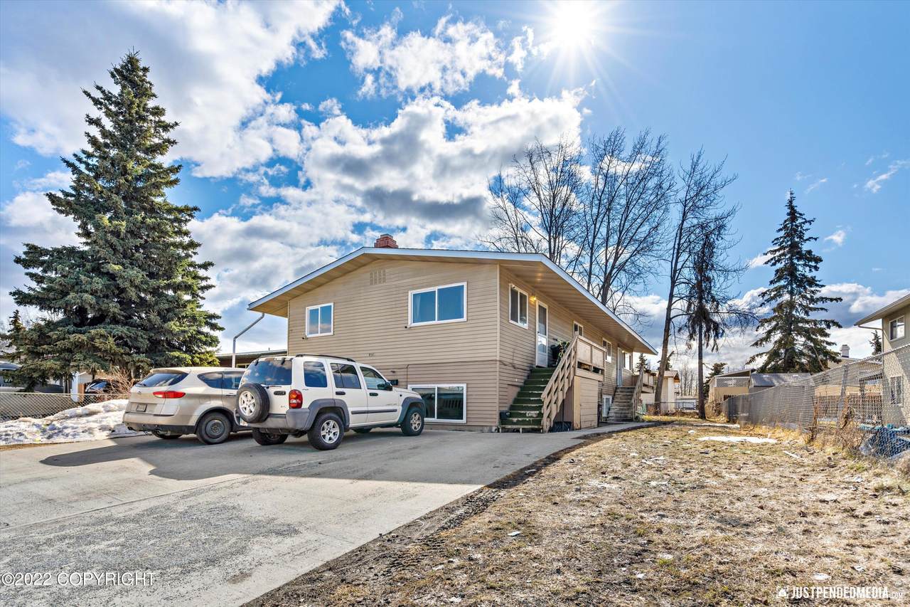 4516 8th Avenue - Photo 1