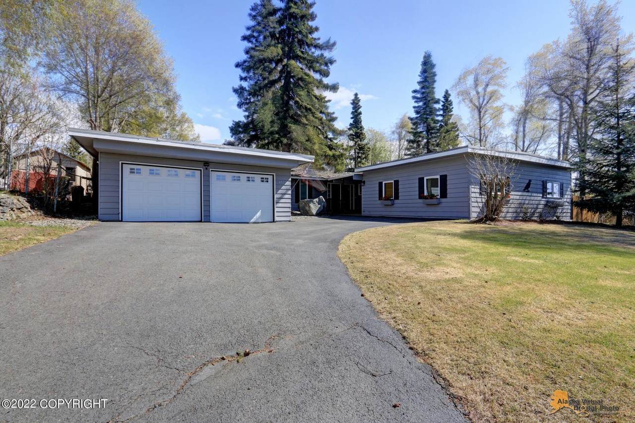 6927 Fountain Drive - Photo 1