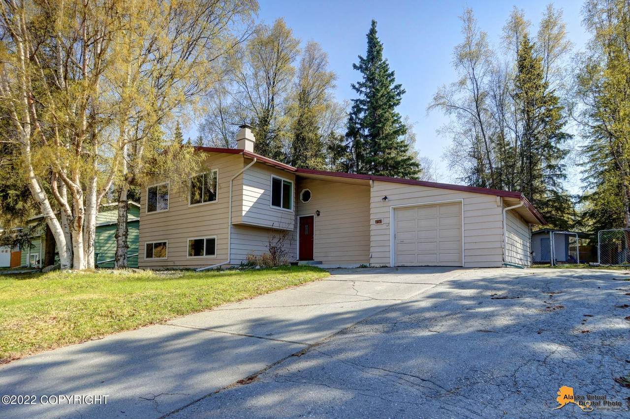 751 High View Drive - Photo 1