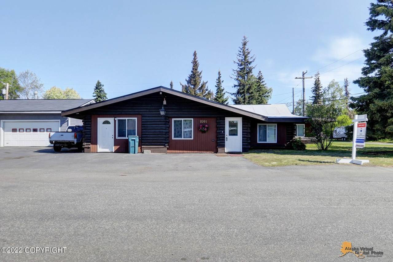 2301 Lincoln Avenue - Photo 1