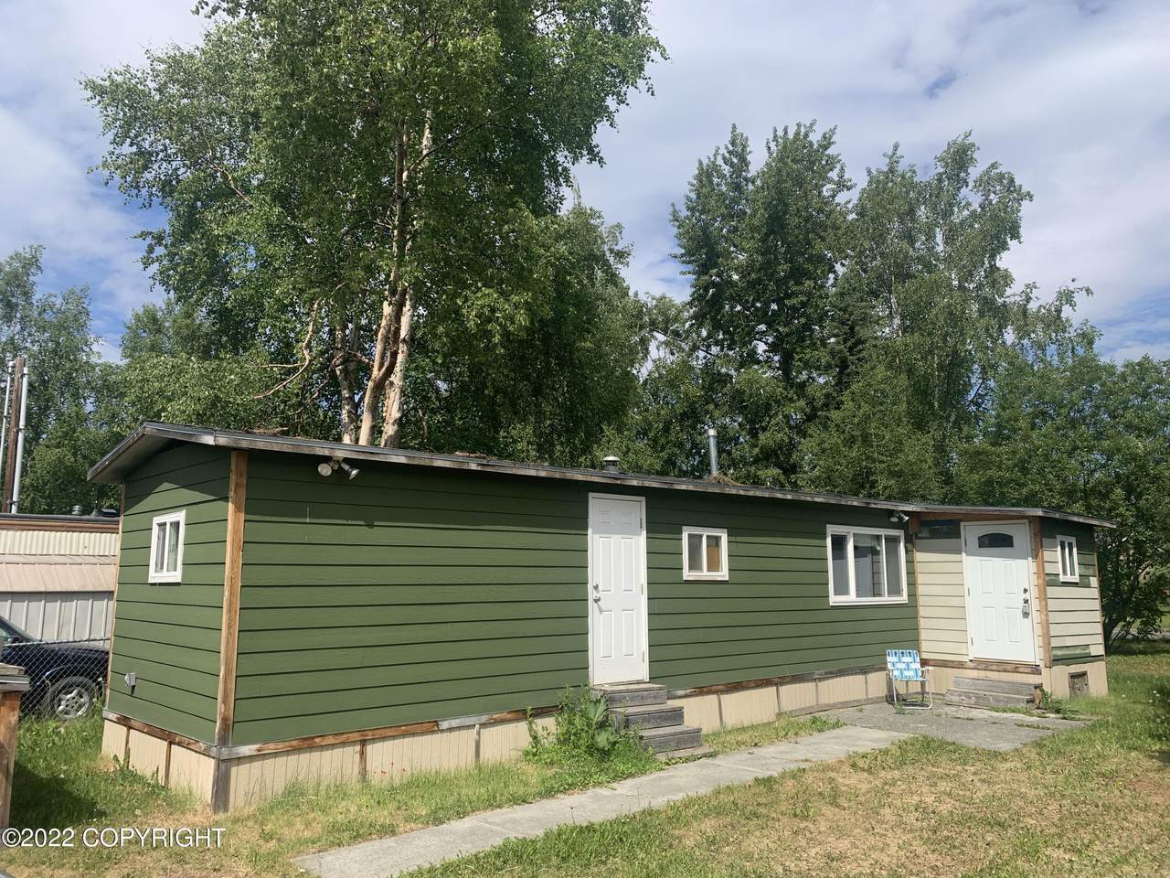 1908 Hillcrest Drive - Photo 1