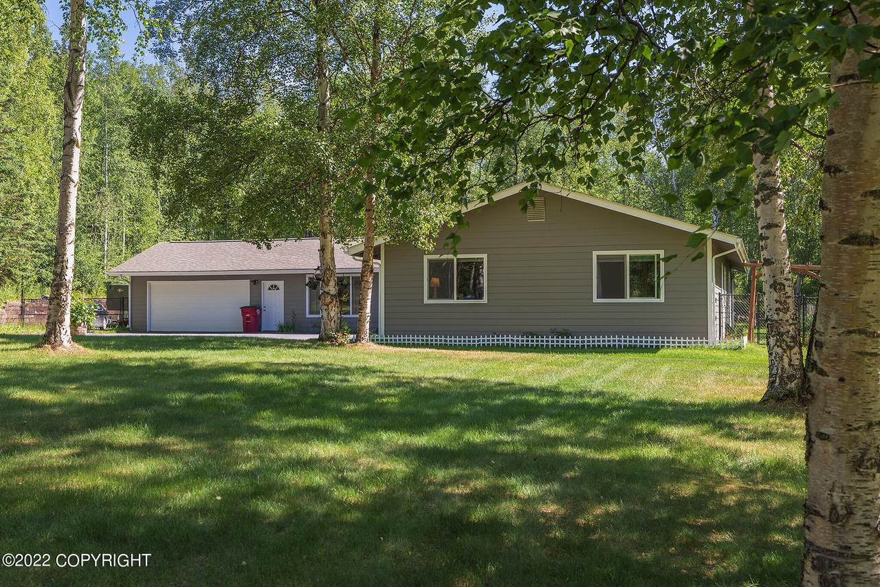 665 Holiday Drive - Photo 1
