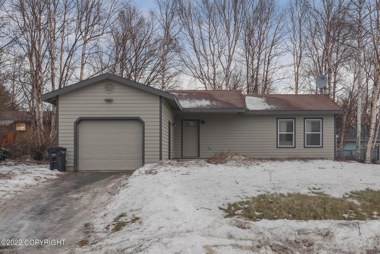 221 Lloyd Street - Photo 1