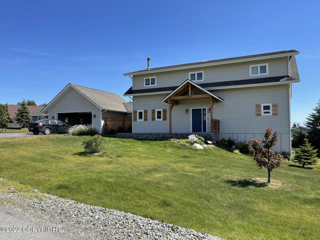 855 Soundview Avenue - Photo 1