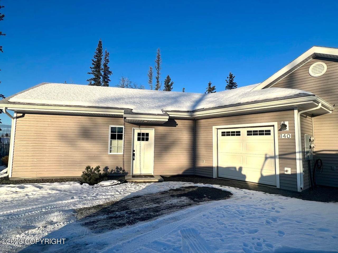 140 Lord Baranof Street - Photo 1