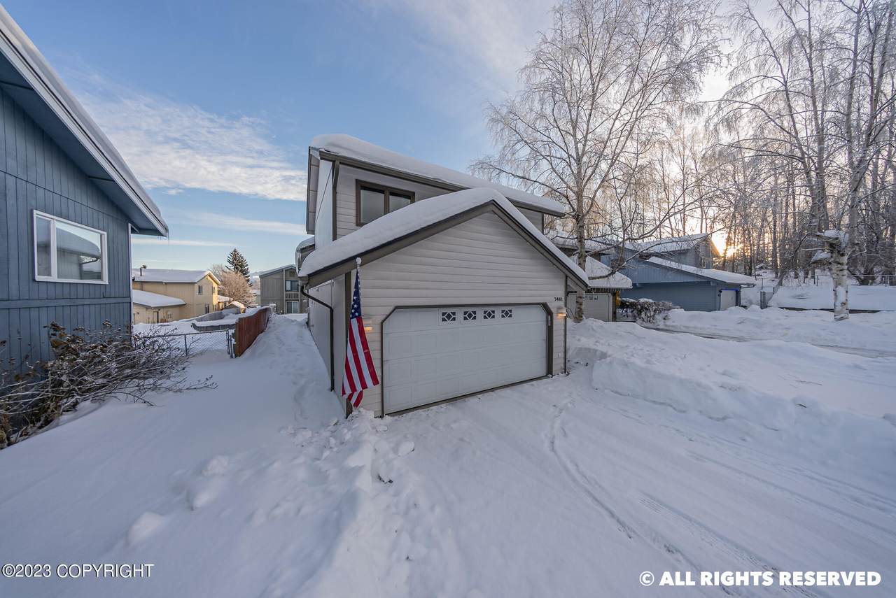 7461 Clairborne Circle - Photo 1