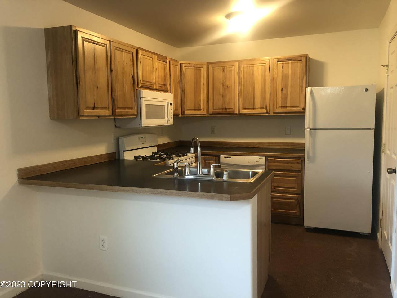 574 Tracy Drive - Photo 1