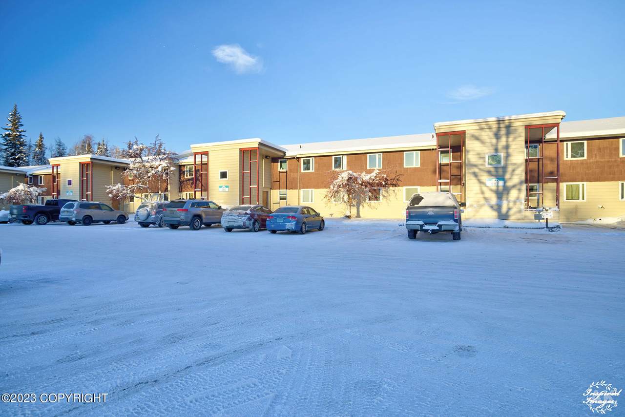 660 Fairbanks Street - Photo 1