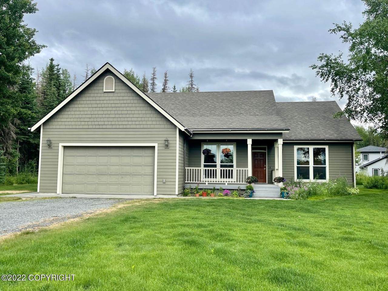 47428 Grant Avenue - Photo 1