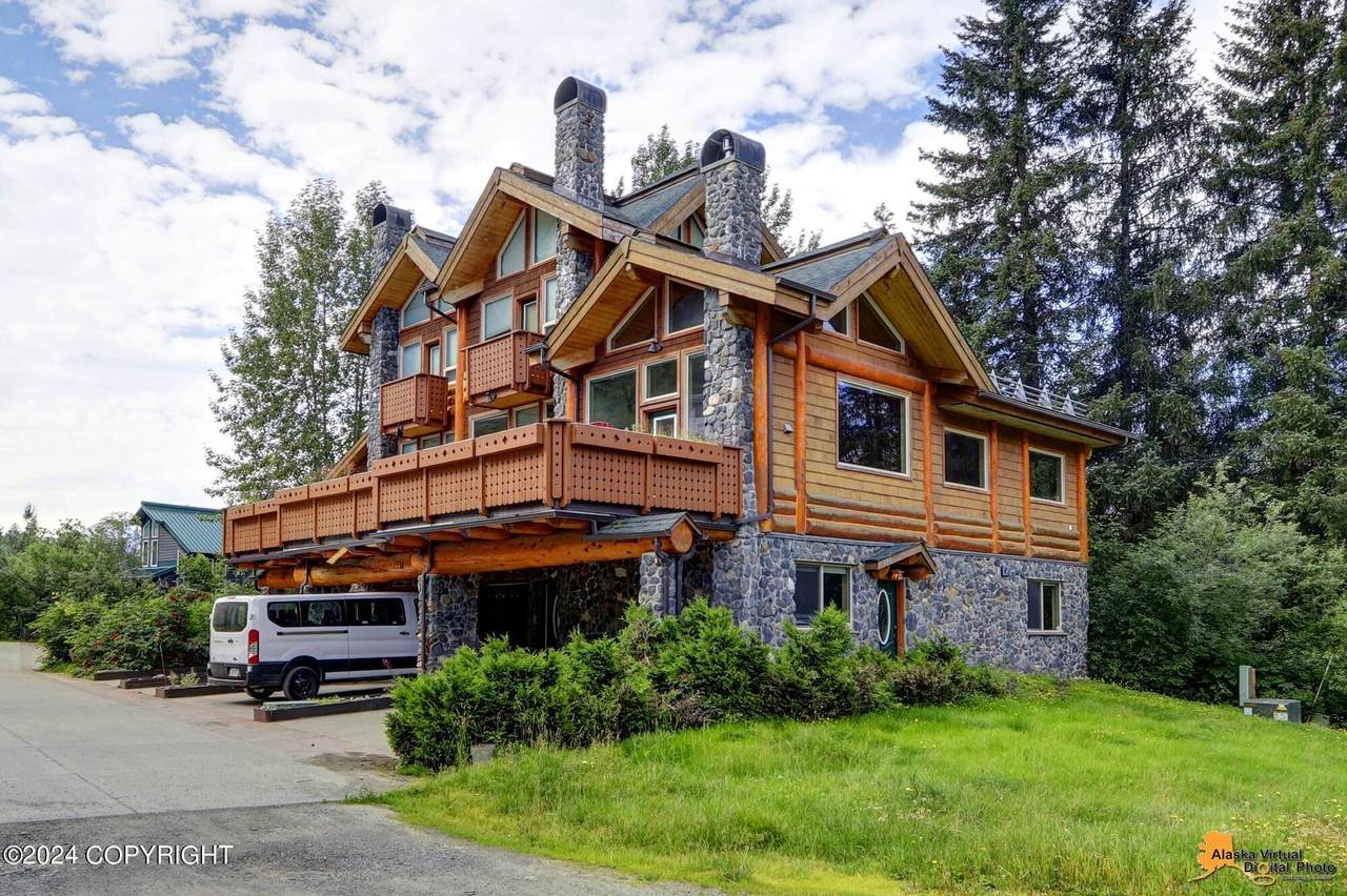 121 Garmisch Road - Photo 1