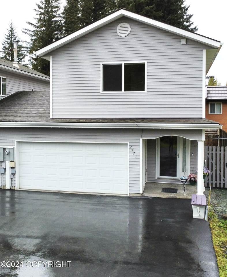 2521 Sunset Drive - Photo 1