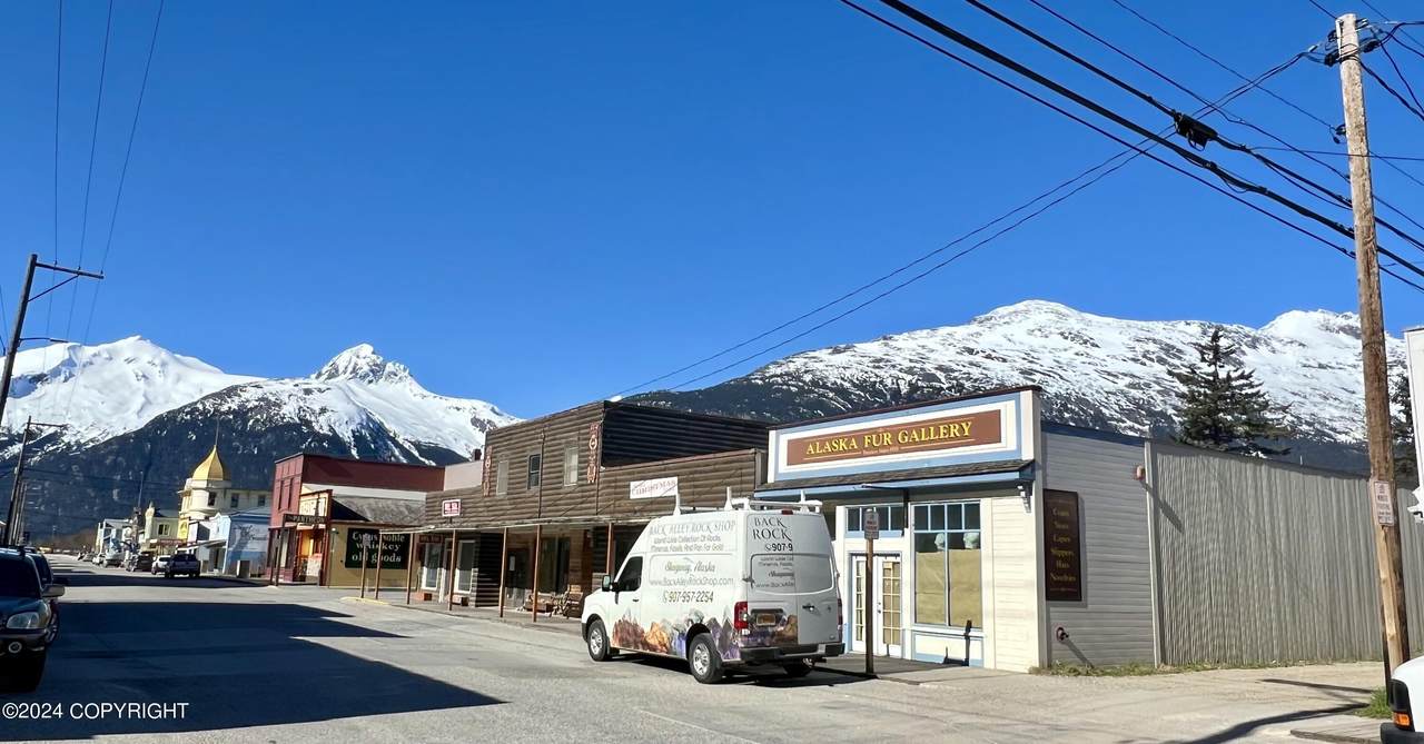 435 Broadway Street - Photo 1