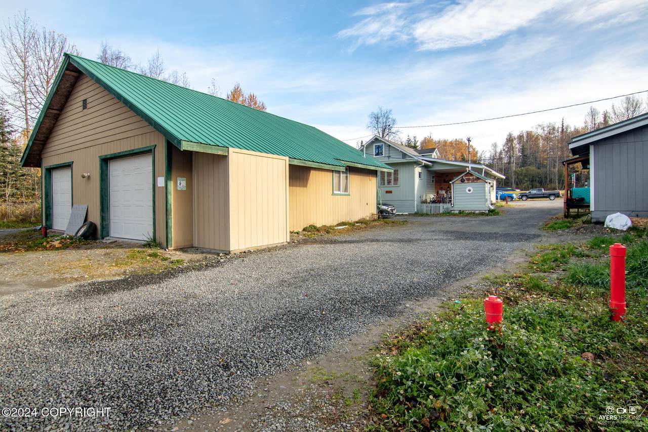 https://bt-photos.global.ssl.fastly.net/alaska/1280_boomver_1_24-13123-2.jpg
