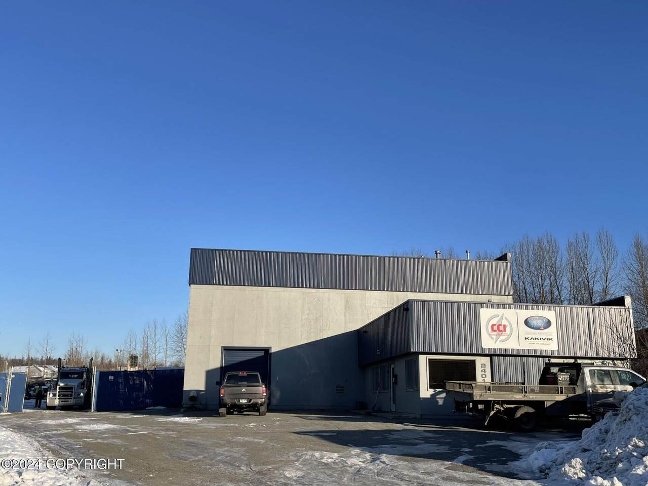 2401 Cinnabar Loop - Photo 1