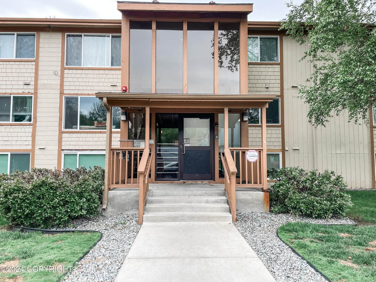 3100 Ward Place - Photo 1