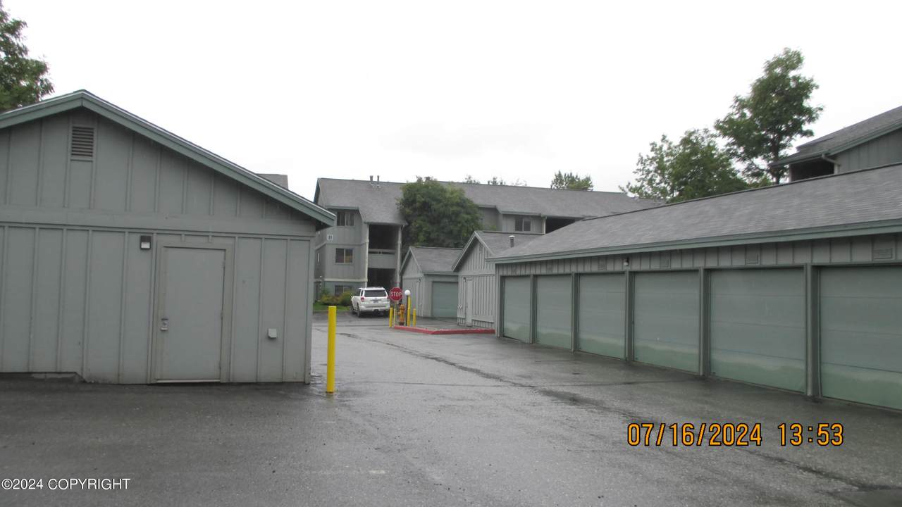 https://bt-photos.global.ssl.fastly.net/alaska/1280_boomver_1_24-8943-2.jpg