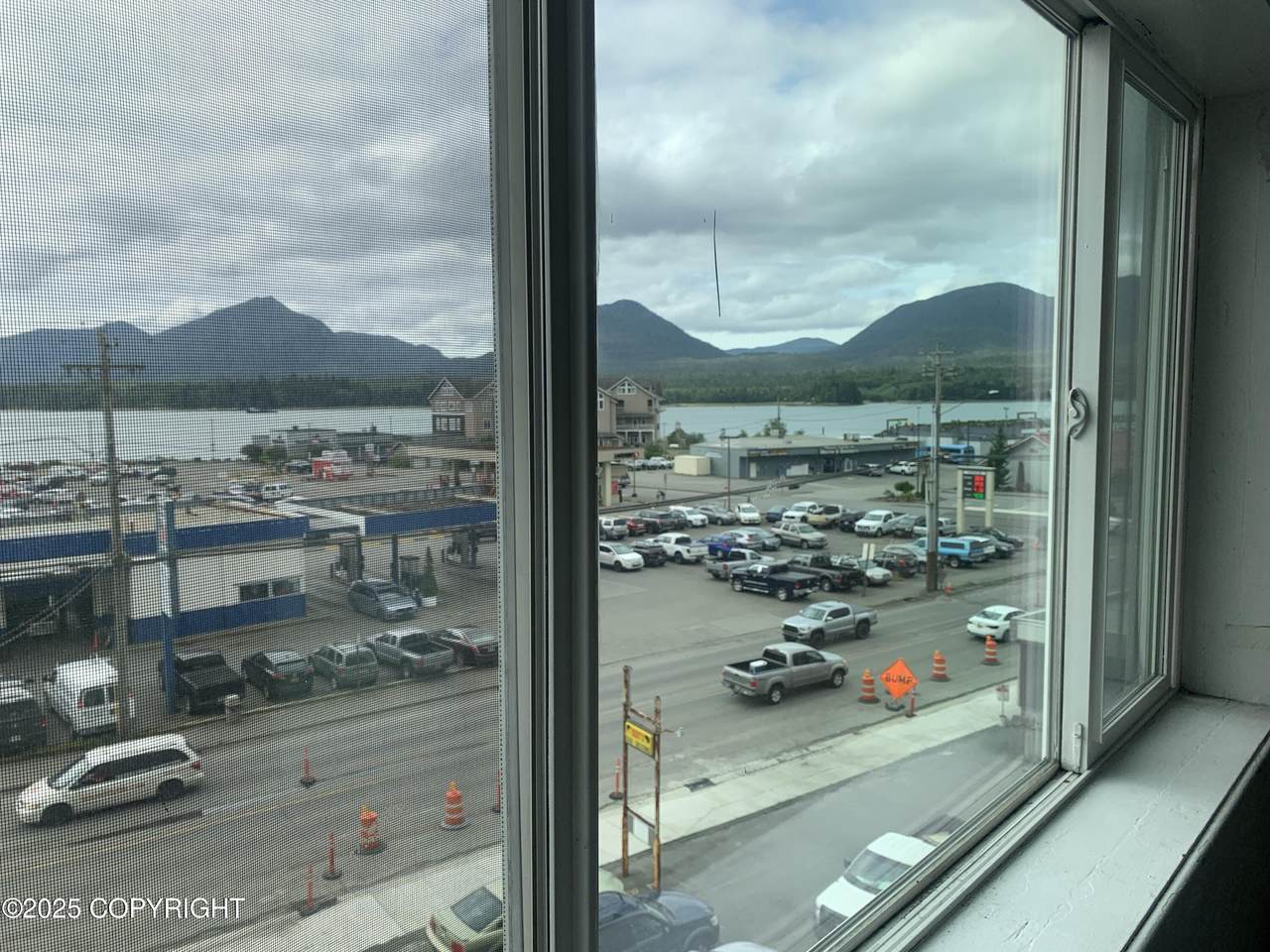 2415 Hemlock Street - Photo 1