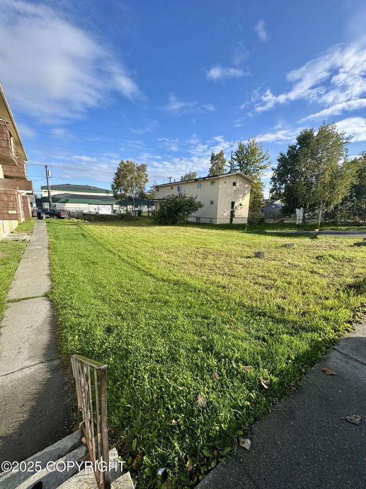 837 11th Avenue - Photo 1