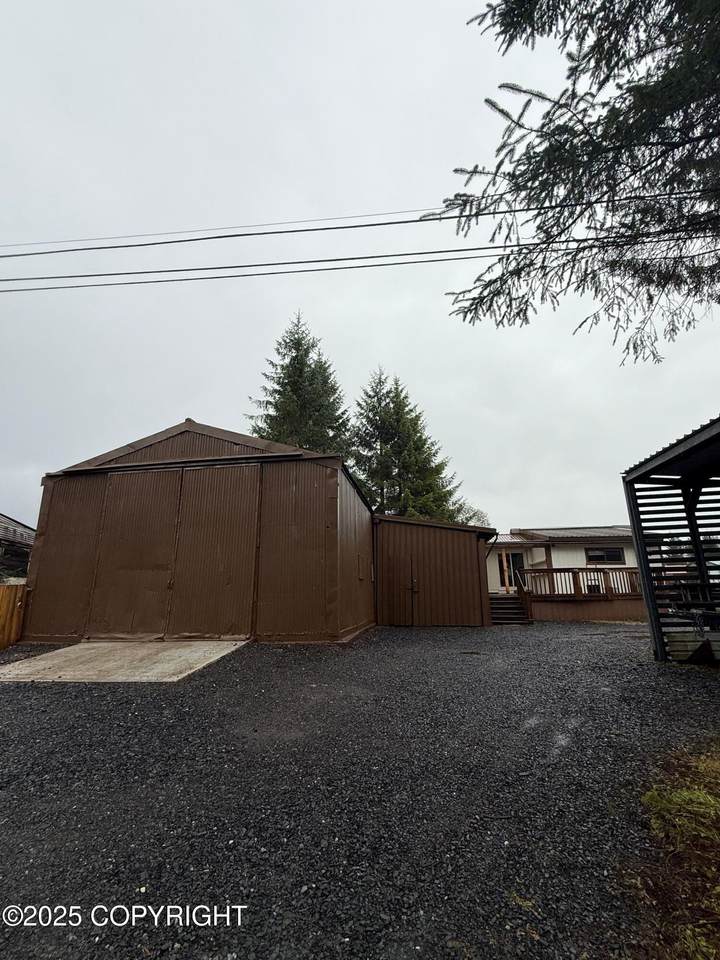 118 6th Street - Photo 1